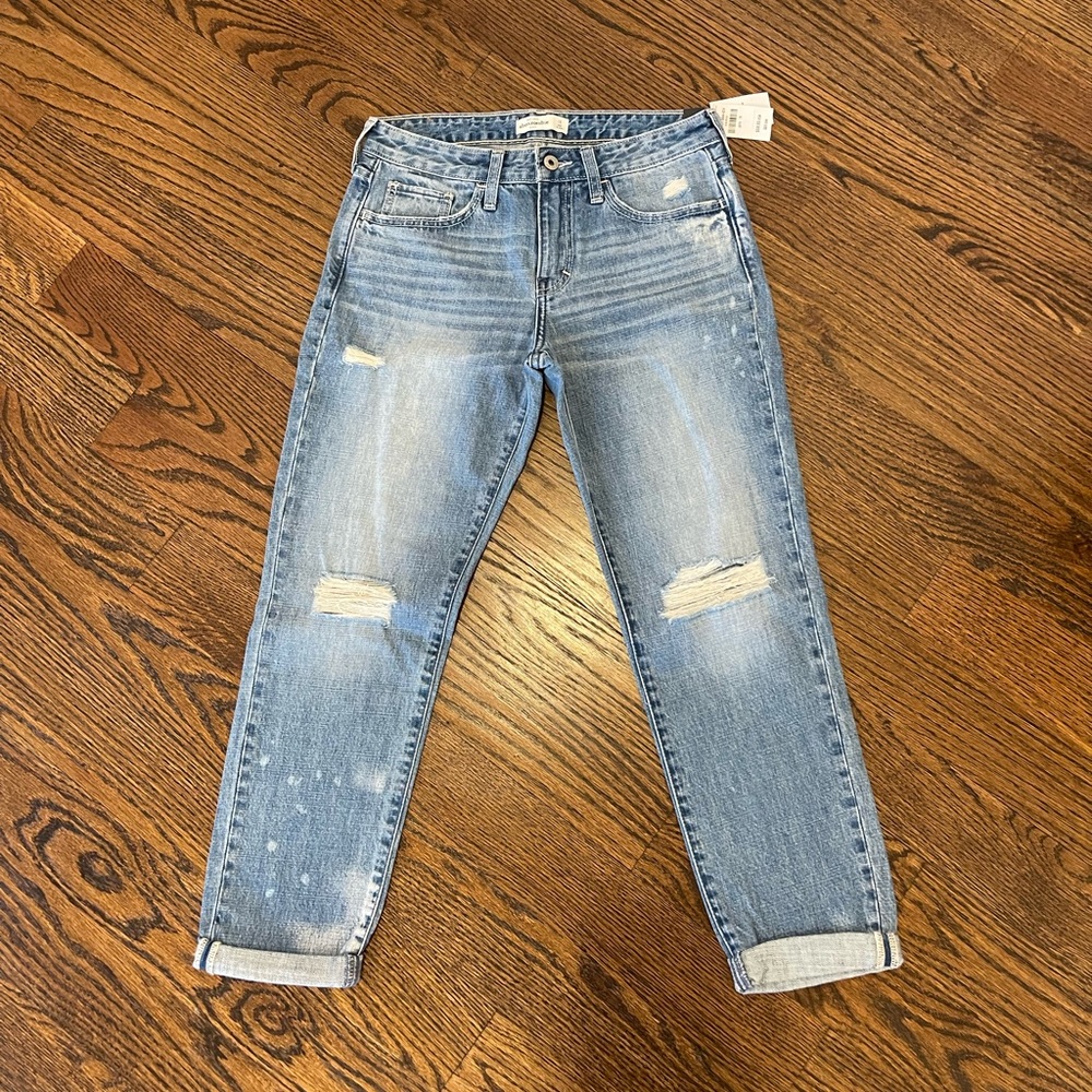 New with tags Girls’ Abercrombie & Fitch jeans. Sz 16